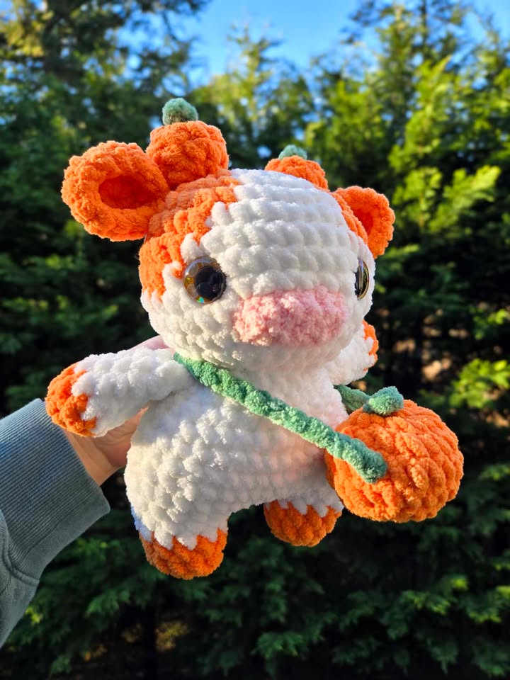 Clementine Cow